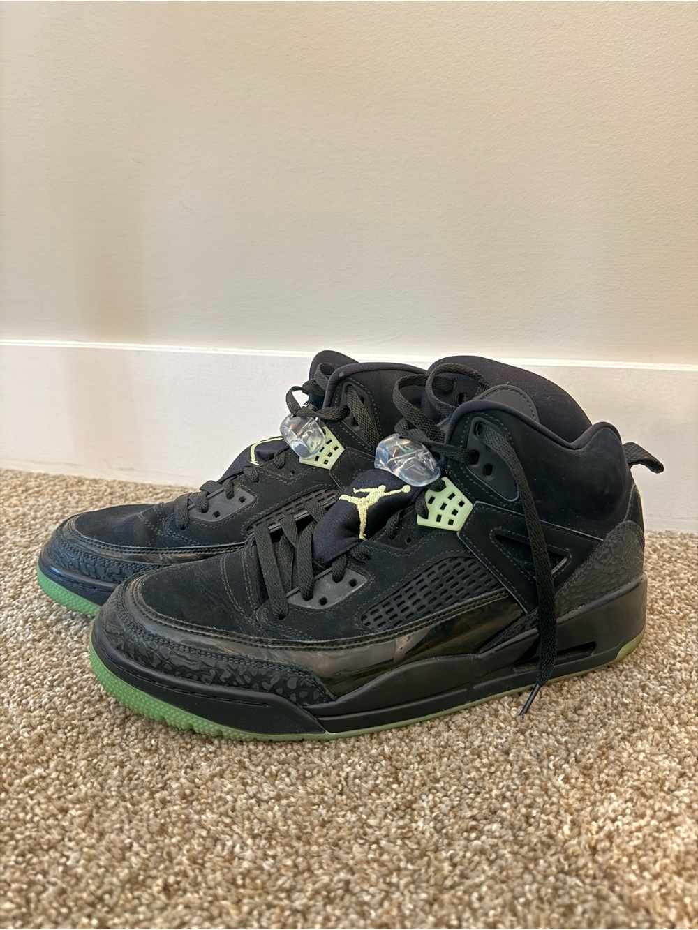 Air Jordan Spizike Green Glow Sneakers